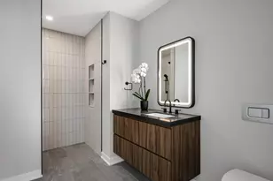 1114 W Carroll Ave, Chicago, IL 60607 - Photo 27