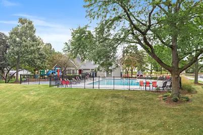 610 Berkley Court #Z2, Schaumburg, IL 60194 - Photo 29
