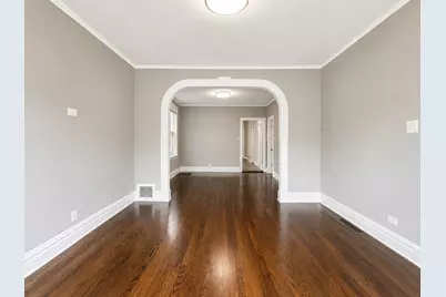 4637 W McLean Avenue, Chicago, IL 60639 - Photo 5