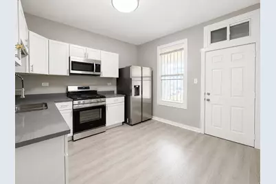 4637 W McLean Avenue, Chicago, IL 60639 - Photo 9