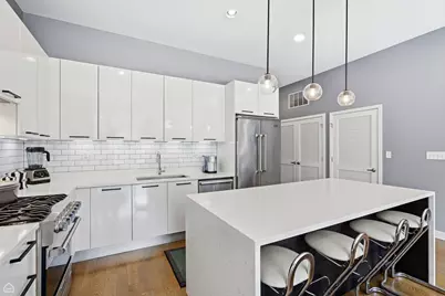 1611 N Hermitage Avenue #303, Chicago, IL 60622 - Photo 5