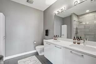 1611 N Hermitage Ave, Chicago, IL 60622 - Photo 15