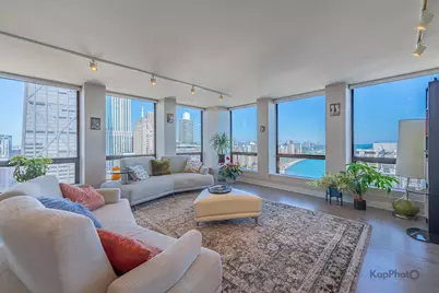 260 E Chestnut Street #3902, Chicago, IL 60611 - Photo 21