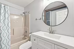 995 Christine Ln, Antioch, IL 60002 - Photo 21