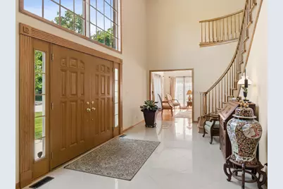 130 N Buckingham Drive, Sugar Grove, IL 60554 - Photo 3