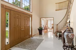 130 N Buckingham Dr, Sugar Grove, IL 60554 - Photo 3