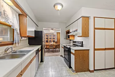 1713 Oak Street, Spring Grove, IL 60081 - Photo 15