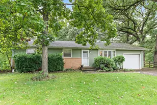 1713 Oak St, Spring Grove, IL 60081 - Photo 1