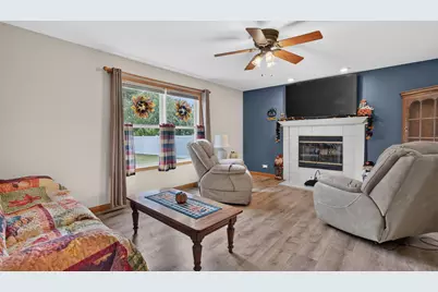 706 Country Squire Court, Morris, IL 60450 - Photo 5