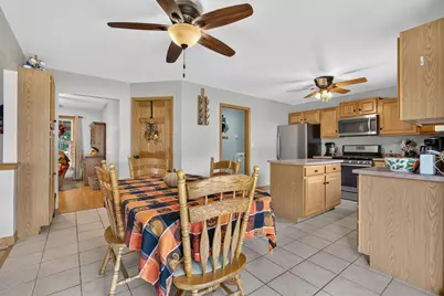 706 Country Squire Court, Morris, IL 60450 - Photo 9