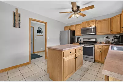 706 Country Squire Court, Morris, IL 60450 - Photo 13