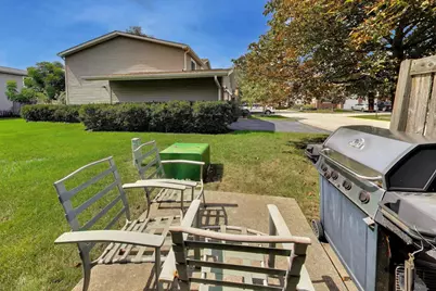2172 N Queensburg Lane, Palatine, IL 60074 - Photo 29