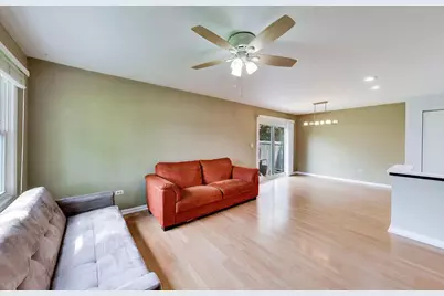 2172 N Queensburg Lane, Palatine, IL 60074 - Photo 5