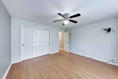 2172 N Queensburg Lane, Palatine, IL 60074 - Photo 15