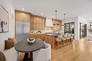 2214 W Oakdale Ave, Chicago, IL 60618 - Photo 11