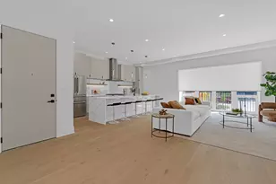 505 W Elm St, Chicago, IL 60610 - Photo 3
