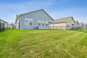 1294 Wild Tulip Cir, Bartlett, IL 60103 - Photo 23