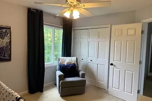39W832 Carl Sandburg Rd, Saint Charles, IL 60175 - Photo 27