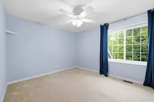 39W832 Carl Sandburg Rd, Saint Charles, IL 60175 - Photo 25