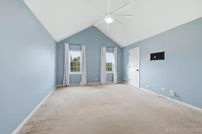 39W832 Carl Sandburg Road, Saint Charles, IL 60175 - Photo 19