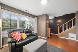 1192 Clarence Ave, Oak Park, IL 60304 - Photo 3