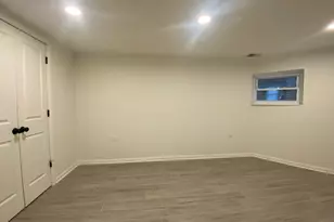 2925 N Sacramento Ave, Chicago, IL 60618 - Photo 13