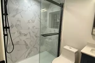 2925 N Sacramento Ave, Chicago, IL 60618 - Photo 3
