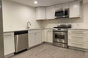 2925 N Sacramento Ave, Chicago, IL 60618 - Photo 19