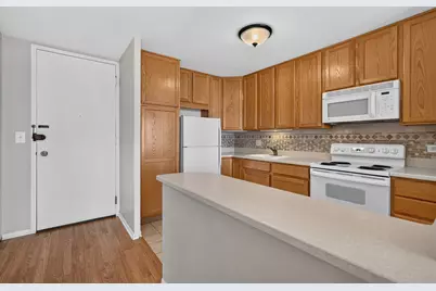 1660 N La Salle Drive #1807, Chicago, IL 60614 - Photo 5