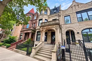 4118 S King Dr, Chicago, IL 60653 - Photo 1
