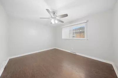 550 Yates Avenue, Calumet City, IL 60409 - Photo 9