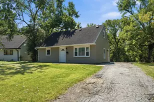 9 Arrowhead Ct, Park Forest, IL 60466 - Photo 3