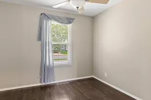 114 Briar Ln, Geneva, IL 60134 - Photo 11