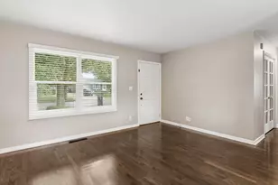 114 Briar Ln, Geneva, IL 60134 - Photo 3