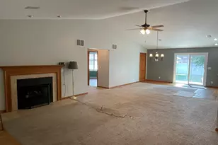 464 S Madison St, Oswego, IL 60543 - Photo 15
