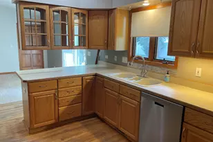 464 S Madison St, Oswego, IL 60543 - Photo 3