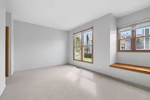 1210 Rhodes Ln, Naperville, IL 60540 - Photo 13