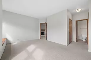 1210 Rhodes Ln, Naperville, IL 60540 - Photo 9