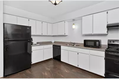 2411 Ogden Avenue #11, Downers Grove, IL 60515 - Photo 5