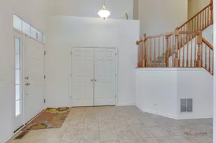 2030 Padua Dr, Elgin, IL 60123 - Photo 3