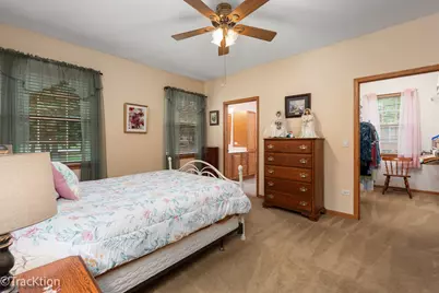 16220 Tomahawk Lake Court, Crest Hill, IL 60403 - Photo 9
