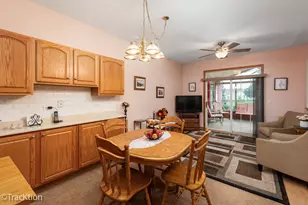 16220 Tomahawk Lake Ct, Crest Hill, IL 60403 - Photo 7