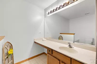 2039 Greenview Drive, Woodstock, IL 60098 - Photo 17