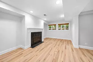 2046 N Racine Ave, Chicago, IL 60614 - Photo 13