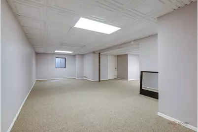 77 Montclair Road, Vernon Hills, IL 60061 - Photo 25