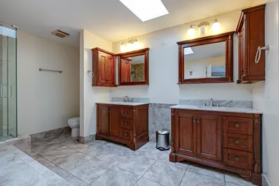 77 Montclair Road, Vernon Hills, IL 60061 - Photo 19