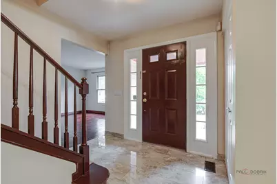 77 Montclair Road, Vernon Hills, IL 60061 - Photo 3