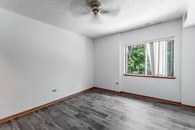 884 N Prairie Avenue #2B, Joliet, IL 60435 - Photo 7