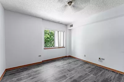 884 N Prairie Avenue #2B, Joliet, IL 60435 - Photo 9