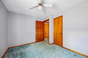 6502 Chester Ave, Hodgkins, IL 60525 - Photo 19